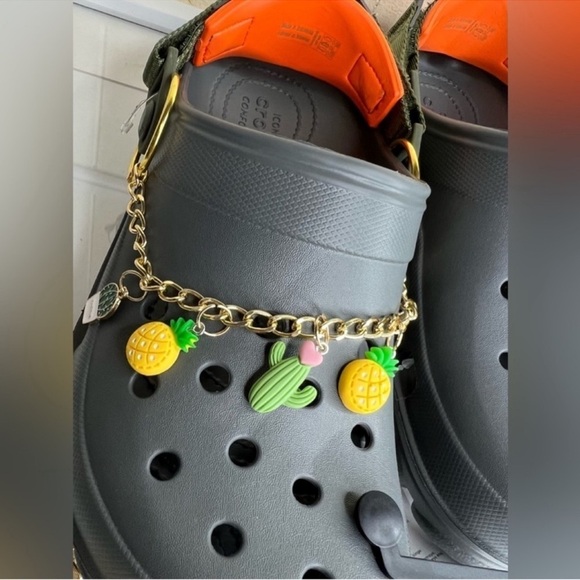 Croc Charm Chains Gold Cactus/Pineapple Handmade - Picture 2 of 2